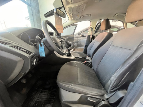 Ford Focus III 1.6 Sedan S