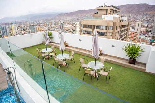 Parque Brasil / 4 Dorm + 3 Baños / Estacionamiento + Bodega