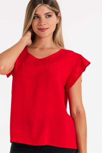 Imagen 2 de 2 de Blusa Broderie Amanda