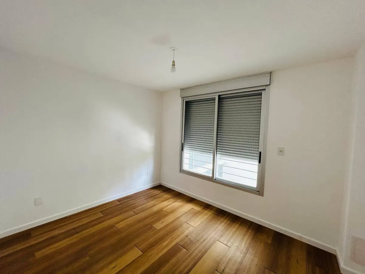 Alquiler Apartamento Con Dos Dormitorios Y Garage En La Blanqueada · Foto 4