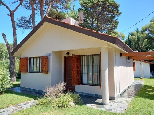 Imagen 3 de 24 de Chalet Valeria Del Mar Parque 800 M2 3 Ambs Cable Wifi.