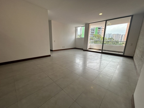 Apartamento En Arriendo Ubicado En Envigado Sector Loma Del Esmeraldal (23775).