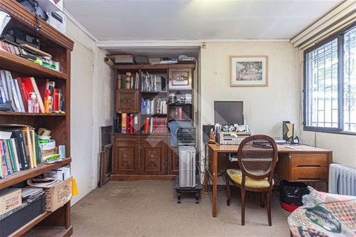 Casa En Venta De 5 Dorm. Con Piscina En Las Condes