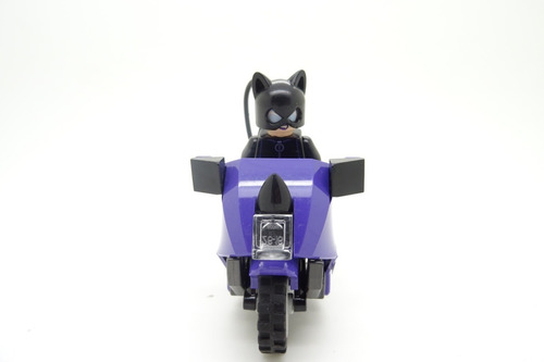 Lego Minifigura Dc Gatubela Con Motocicleta