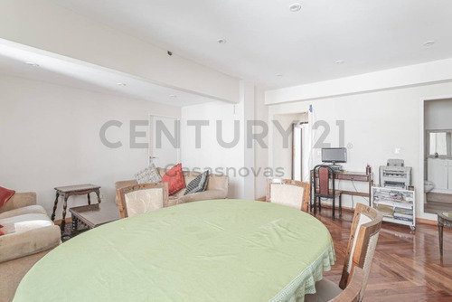 Imagen 4 de 29 de Venta Recoleta - Pza Vte Lopez - Exclusivo Piso 2 Dormitorios - Excelente Estado