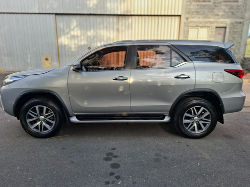 Toyota SW4 2.8 Srx 204Cv 4X4 7As At
