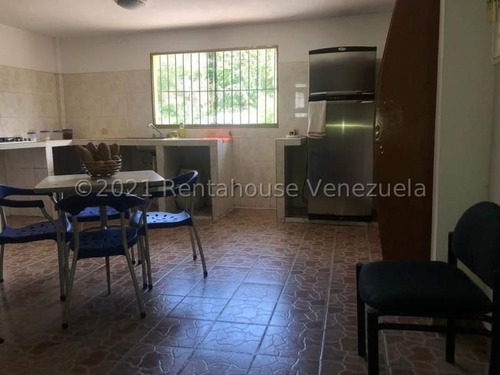 Imagen 5 de 8 de Marol Rentahouse Vende Negocio En Cumboto Puerto Cabello 22-10844