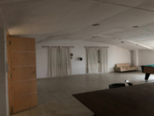 Imagen 8 de 23 de Casa, Galpones Y Oficina S/cuatro Lotes, Bº San Martin Bahía Blanca U$s 240000