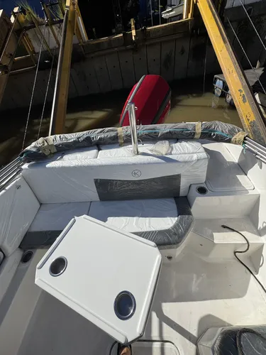 Klase A K210 Evinrude 150 Hp G2