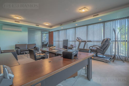 Alquiler De Oficina De 260 M2 En San Isidro