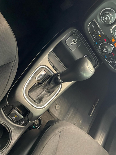 Jeep Compass LONGITUDE 2.0 4x2 Flex 16V Aut.