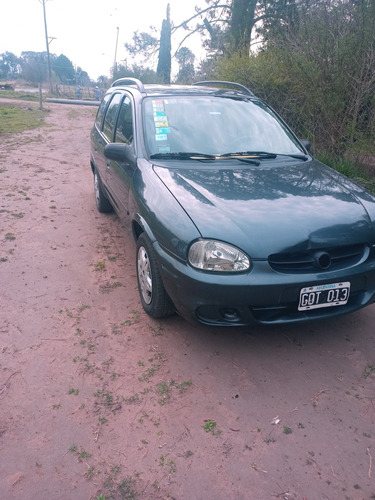 Chevrolet Corsa 1.6 Gl Aa Dh Sw