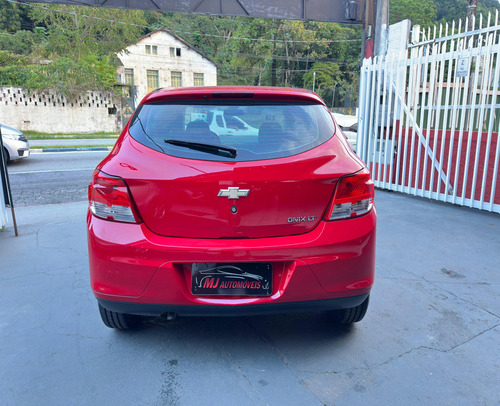 Chevrolet Onix 1.0 MPFI LT 8V FLEX 4P MANUAL