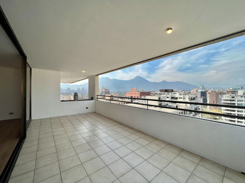 Amplio Penthouse I Vista Despejada I Los Acantos I Impecable