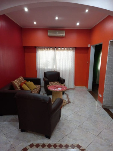 Imagen 8 de 30 de Casa En 2 Plantas A La Venta De 4 Ambientes En Jose C Paz