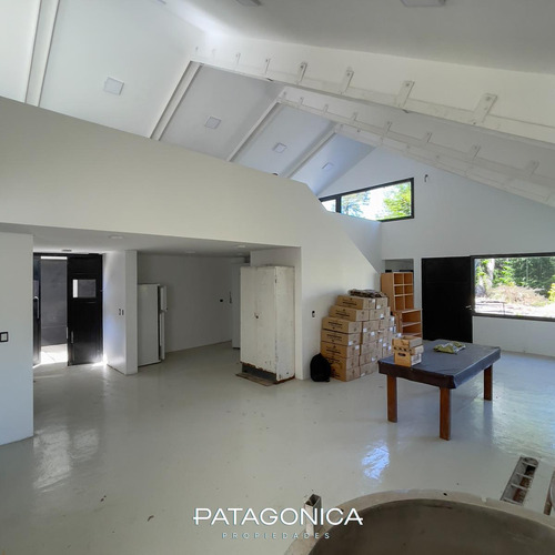 Venta Local 174m2 Planta. Elab. Cerveza, S/ruta, Villa La Angostura