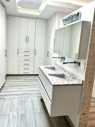 Residencia Avaluo Superior Privada Status En Metepec
