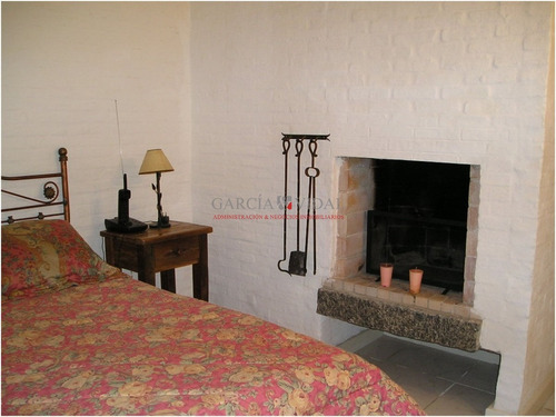 Venta De Casa 3 Dormitorios En Rincón Del Indio, Punta Del Este- Ref: 2373