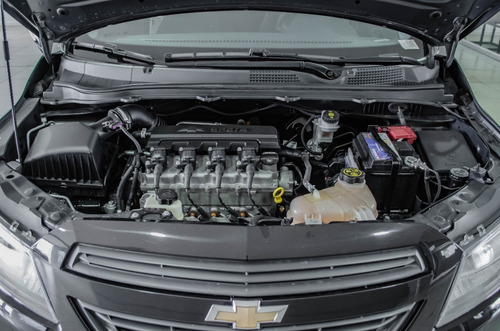 Imagen 15 de 25 de Chevrolet Onix Joy Black Edition 2019