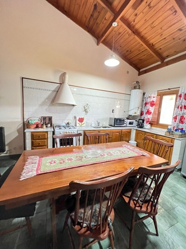 Imagen 9 de 14 de Cómoda Casa En Tandil, Dos Dormitorios, Un Baño.