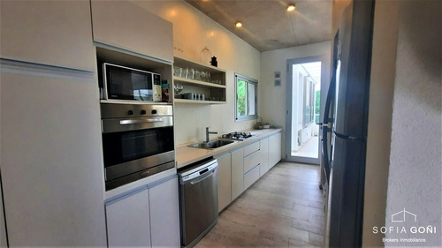 Imagen 5 de 20 de Venta Costa Esmeralda - Casa Con Deck De Madera Y Pileta