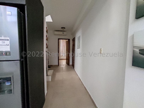 Imagen 6 de 14 de Leida Falcon Rentahouse Vende Apartamento En Tucacas Falcon 22-20814 Lf