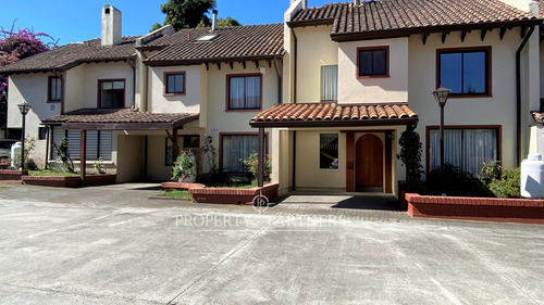 Casa  En Condominio Lonco Oriente