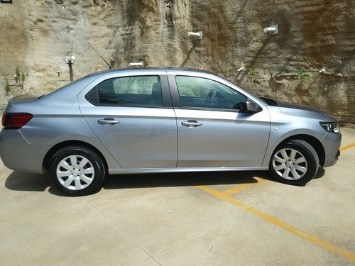 Imagen 1 de 11 de Peugeot 301 Active Manual Modelo 2021