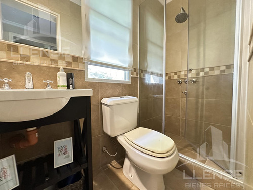 Casa 6 Ambientes En Venta, Barrio Privado Barrancas De Guido - Quilmes