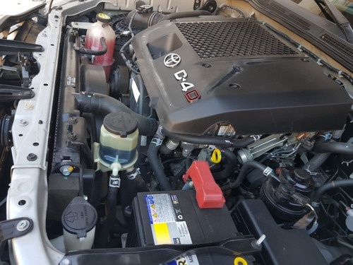 Toyota Hilux 3.0 Cd Srv Cuero I 171cv 4x2