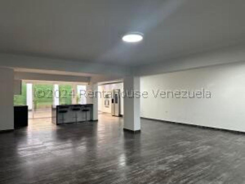 #24-19759 Cómoda Casa En Santa Cecilia