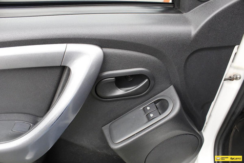 Imagen 24 de 25 de Renault Duster Expression