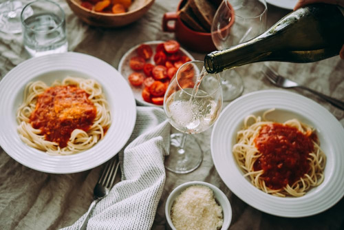 Una Mezcla Sobre Tomate, Albahaca Italiana, Mezcla De Pasta,