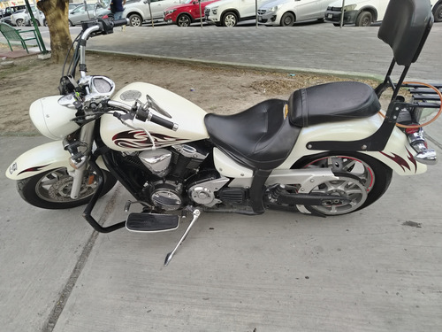 Motocicleta Yamaha Xvs 1300cc Midnight Color Blanco