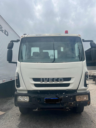 Iveco Tector 260e28 6x4 Único Dono