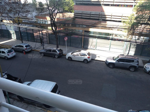 Departamento En Alquiler Ubicado En Abasto, Capital Federal, Buenos Aires