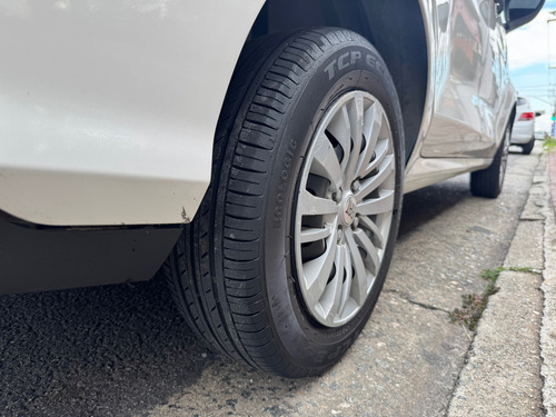 Fiat Cronos 1.0 Flex 4p