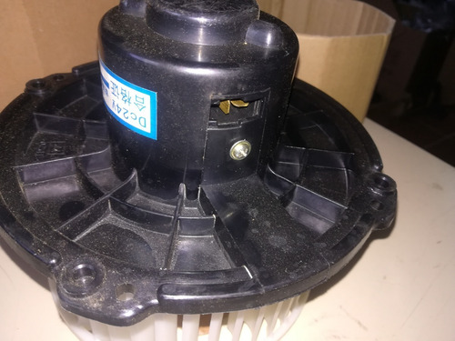 Imagen 3 de 3 de Motor Soplador A/a Npr Jac 24 Volt Aire Acondicionado