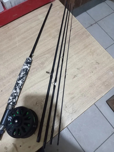 Caña De Pesca Con Mosca Negro (Usado)