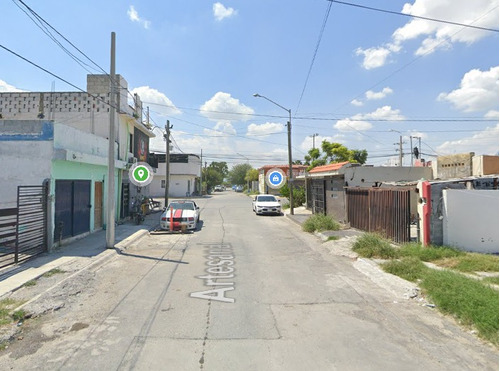 -casa En Remate Bancario-barrio De La Industria, Monterrey, N.l.- Jcbb3