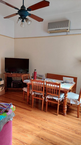 Venta Departamento 4 Ambientes. Est. Flores. C/terraza - Muy Luminoso Y Amplio. S/expensas