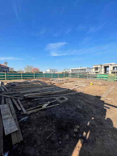 Imagen 9 de 11 de Venta- Casa A Estrenar Y En Construcción En El Rebenque !