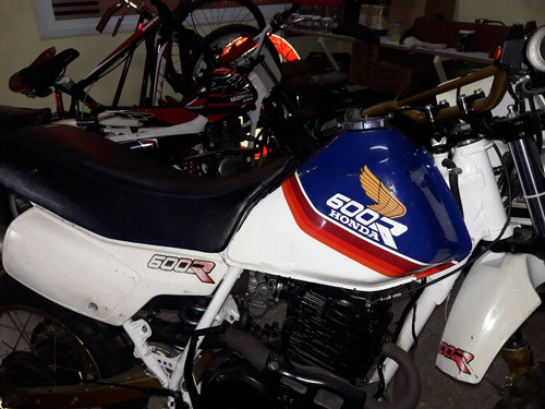 Imagen 12 de 12 de Liquido - Honda Xl 600 R Japonesa 1985 Tricolor / Excelente!