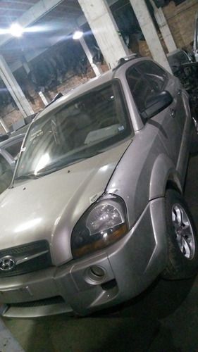 Imagem 1 de 2 de Sucata Hyundai Tucson Retirada De Peças