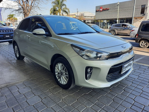 Imagen 6 de 25 de Kia Rio Ex 1.6 Manual Impecable, Con Garantia G