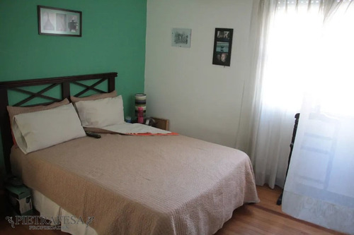 Imagen 9 de 15 de Casa En Venta - 2 Dormitorios, 1 Baño, Azotea Con Parrillero - Mariano Moreno - La Blanqueada