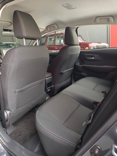Toyota Yaris E Año 2025