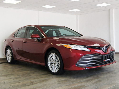 Imagen 2 de 15 de Toyota Camry Xle 2018 Vino