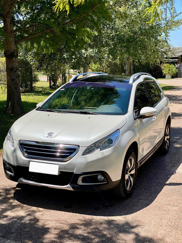 Imagen 3 de 10 de Peugeot 2008 2017 1.6 Feline