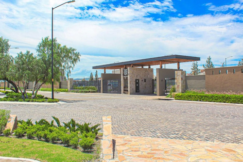 Hacienda Carlota Corregidora Terreno En Venta Frente Area Verde